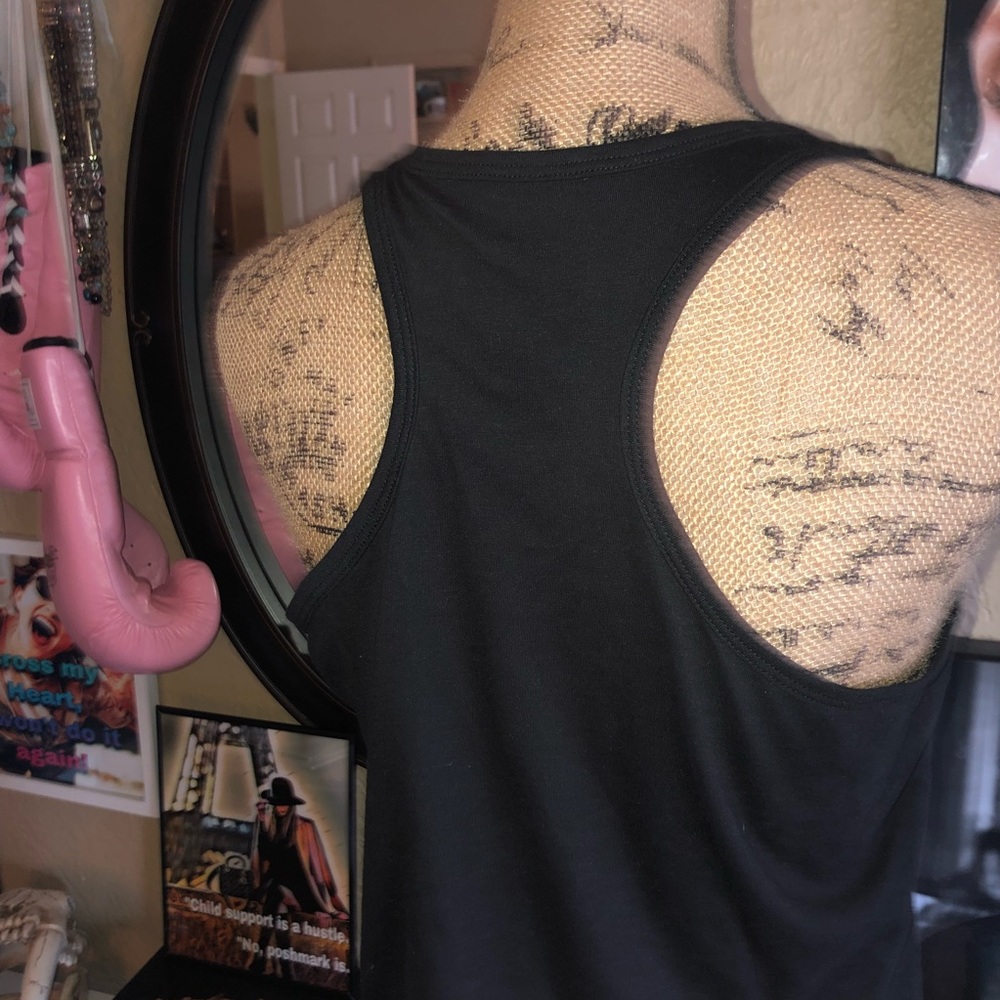 -GIFTED-AC/DC Razorback Tank Crop Top - Picture 5 of 6